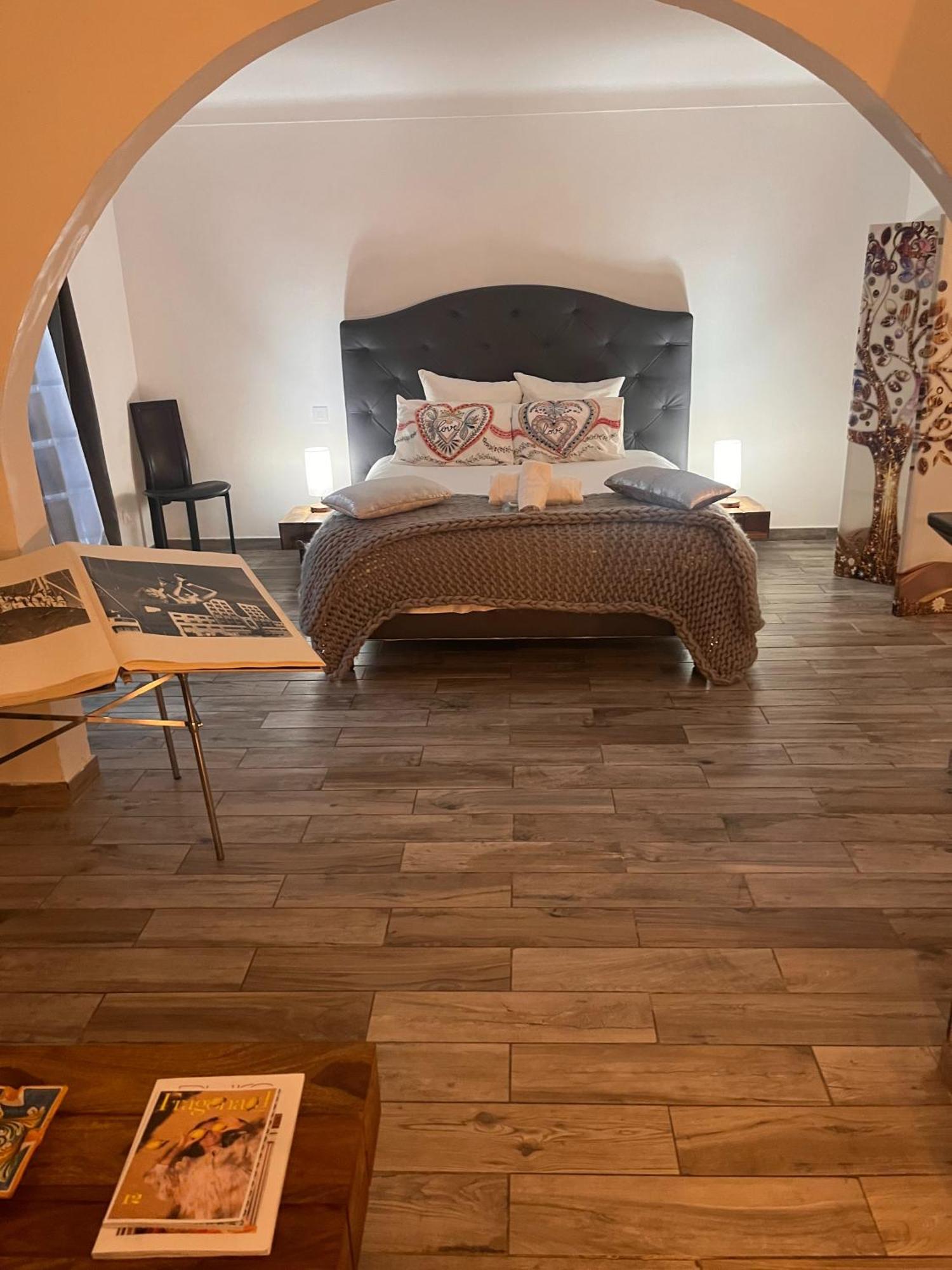 Villa Romana Saint-Tropez Luaran gambar