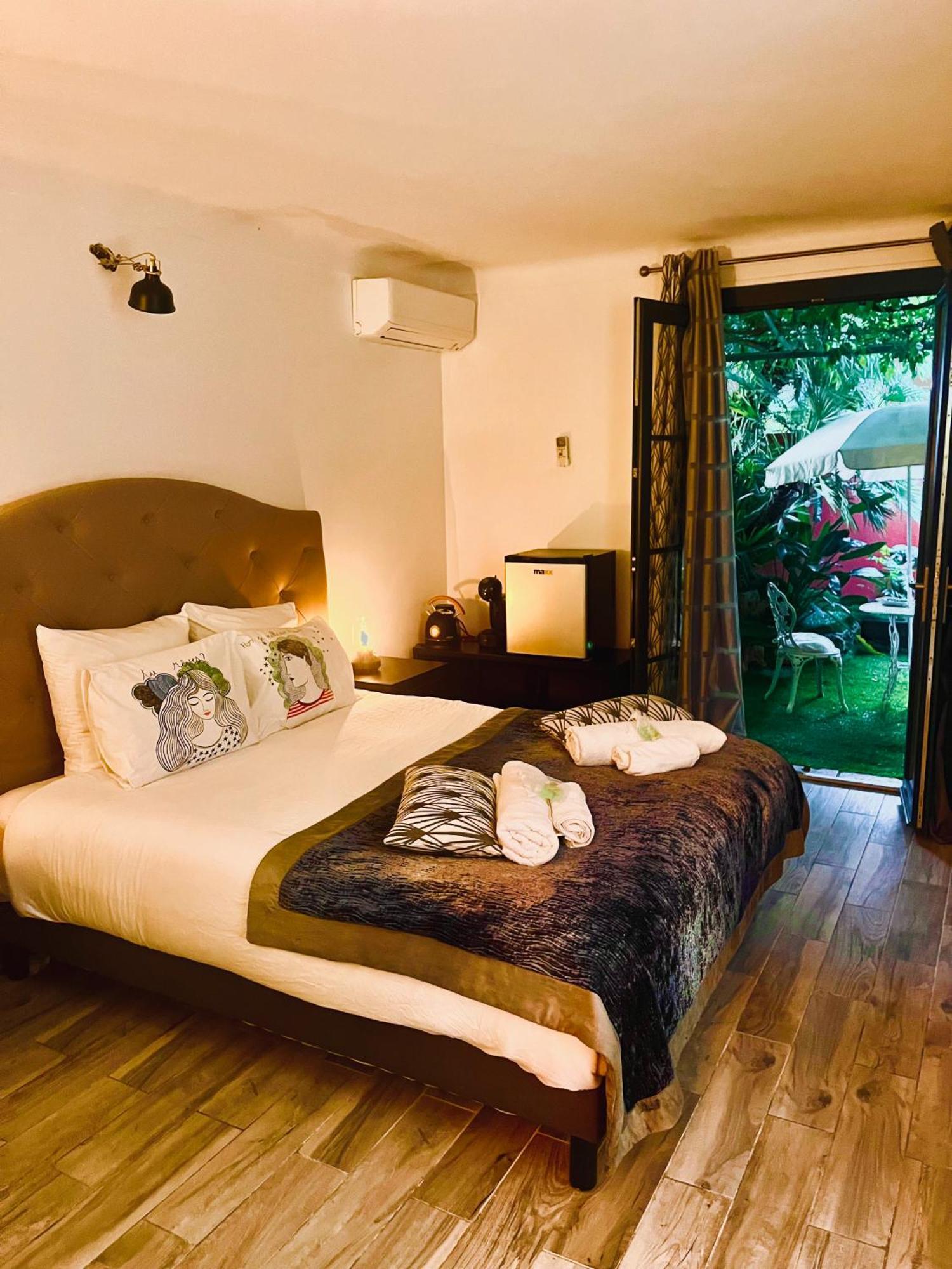 Villa Romana Saint-Tropez Luaran gambar
